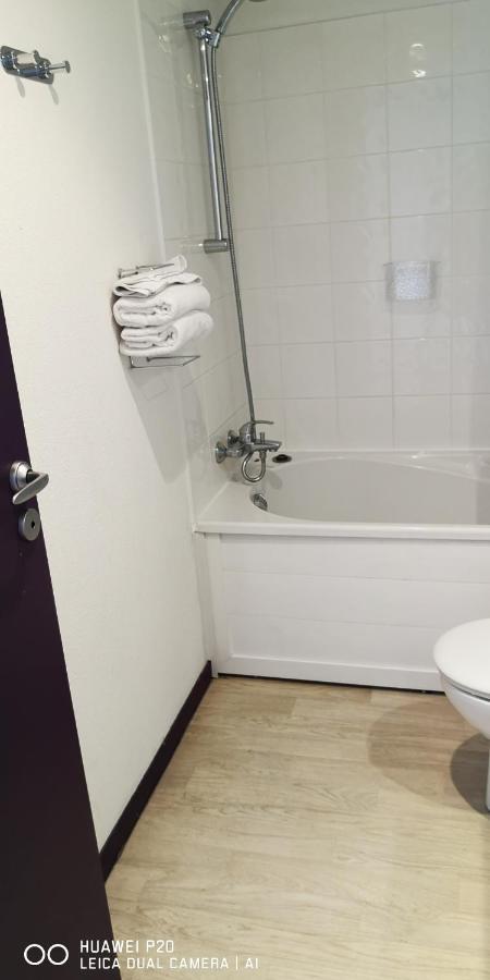 Studio 24M2 Au 4Eme Etage Ascenseur A Cote De La Gare Sncf Lourdes Exterior photo